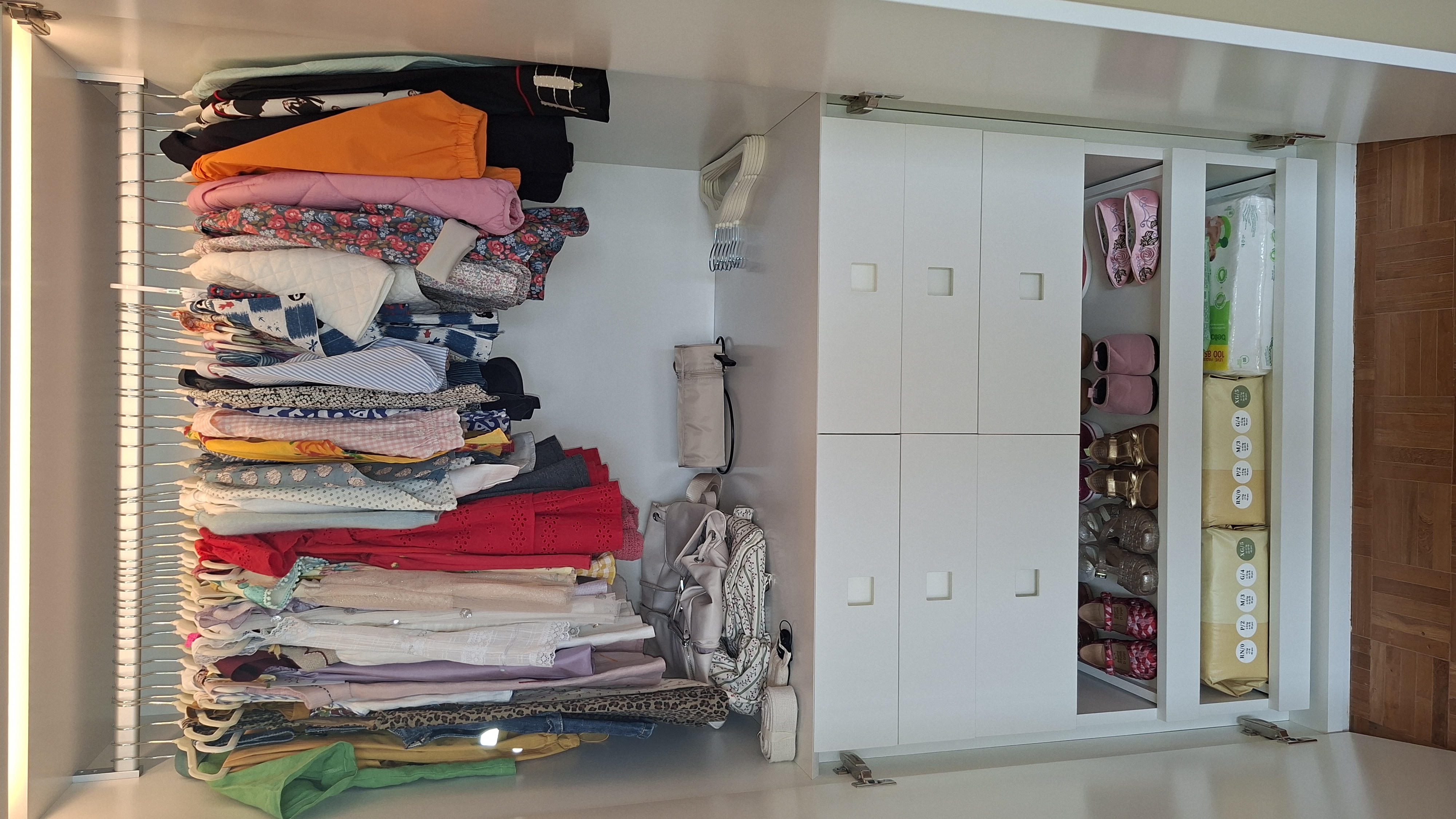 Quarto de bebê organizado